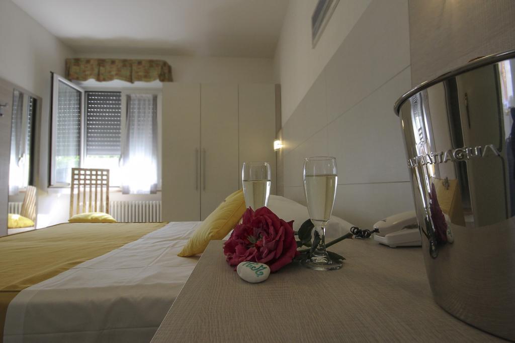 Hotel Miramare Forte dei Marmi Room photo